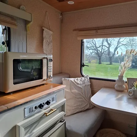 Caravane 'so Cute And Cosy' A La Ferme De La Cheveche - Pres De Namur - Ardennes * Fosses-La-Ville