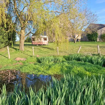 Caravane 'so Cute And Cosy' A La Ferme De La Cheveche - Pres De Namur - Ardennes Camping