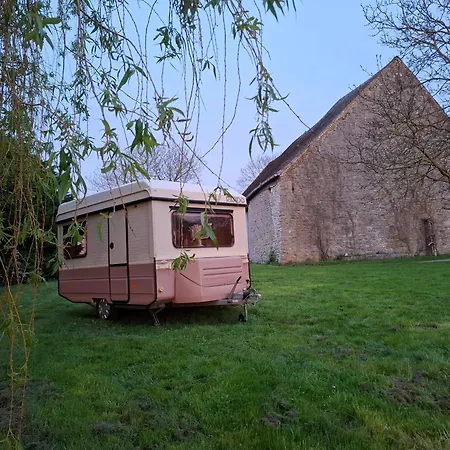 Camping Caravane 'so Cute And Cosy' A La Ferme De La Cheveche - Pres De Namur - Ardennes