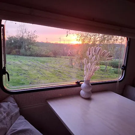 Camping Caravane 'so Cute And Cosy' A La Ferme De La Cheveche - Pres De Namur - Ardennes *