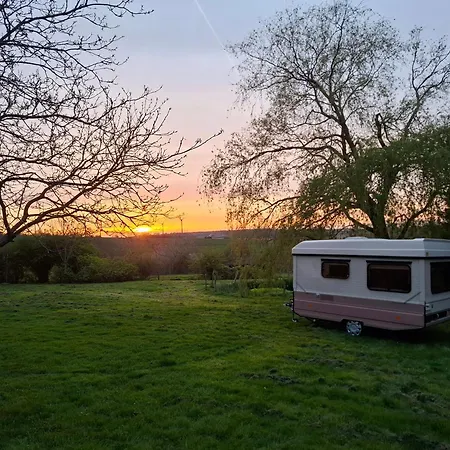 Camping Caravane 'so Cute And Cosy' A La Ferme De La Cheveche - Pres De Namur - Ardennes Fosses-La-Ville