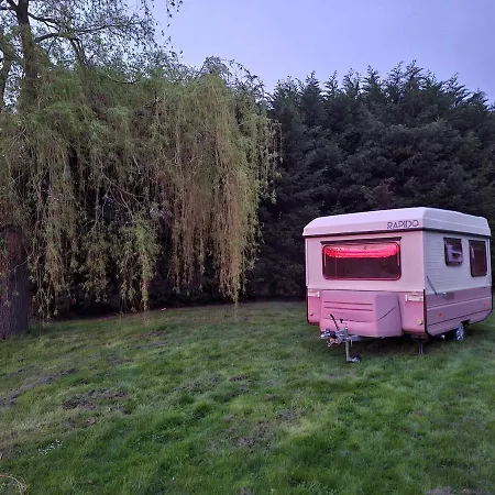 Caravane 'so Cute&cosy' à La Ferme De La Chevêche - Près De Namur - Ardennes Camping